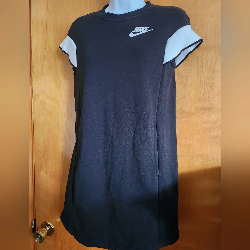 Girls Nike Black Dress Comfy Size L